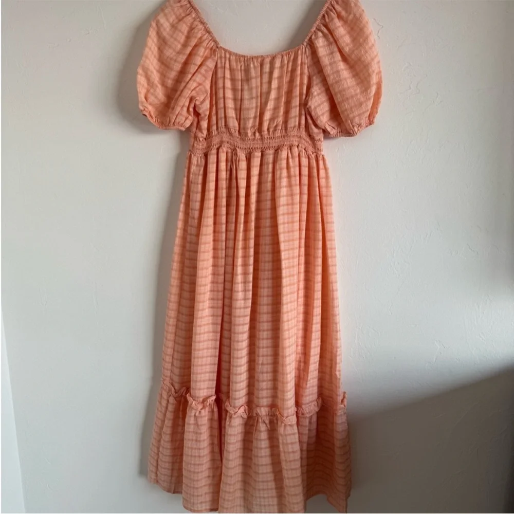 Peach Gingham Midi Dress with Puff Sleeves - Picture 2 of 4